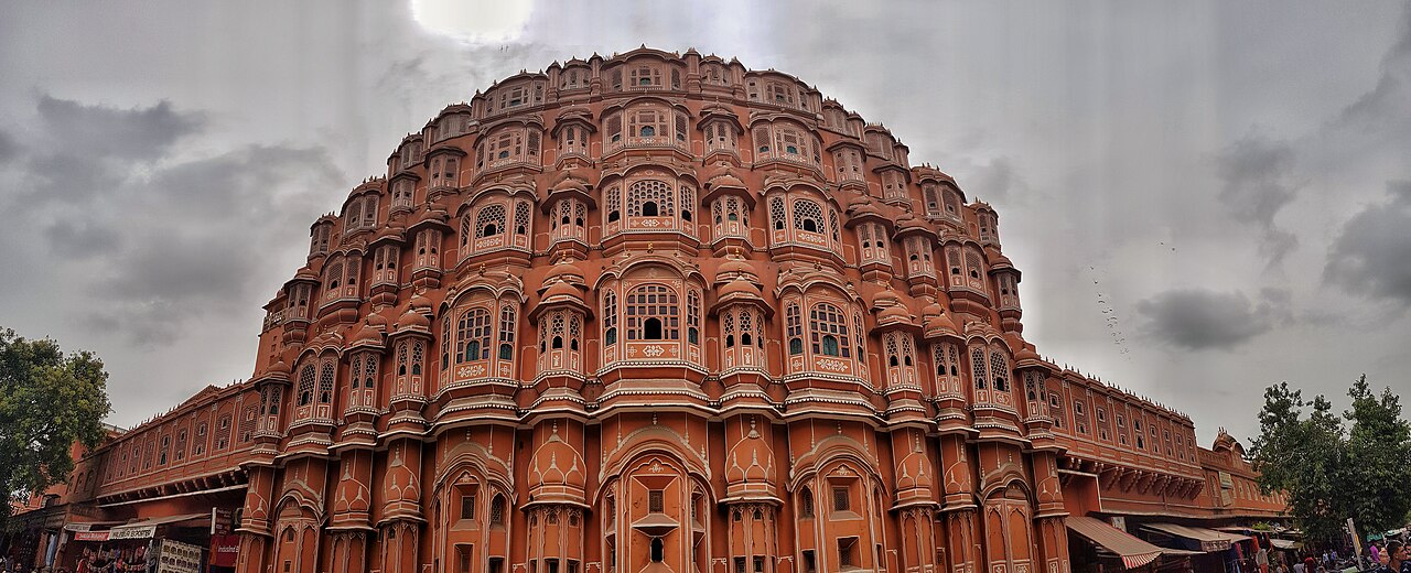 Hawa Mahal facade in Jaipur, Rajasthan.